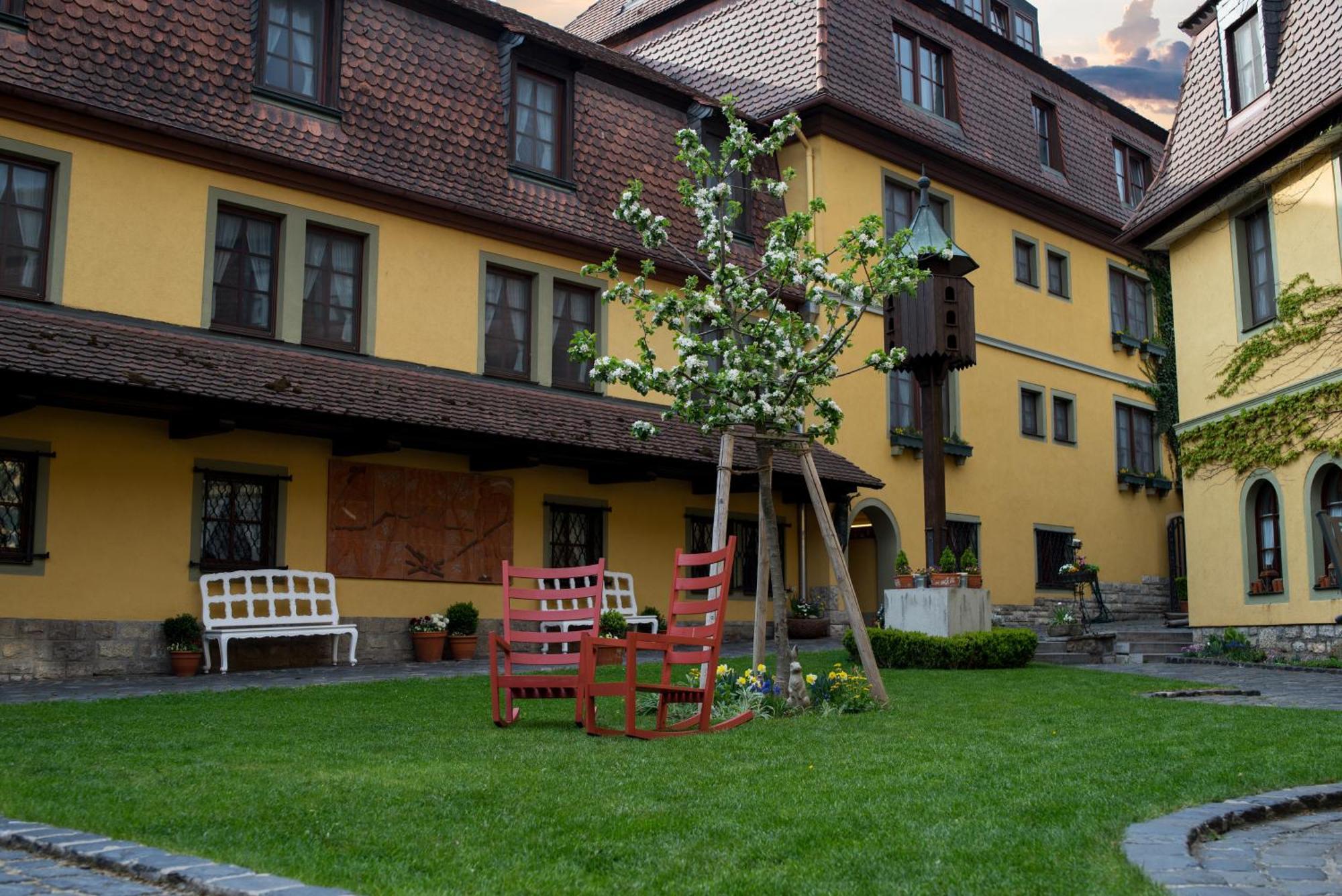 Hotel Leicht Biebelried Exterior foto